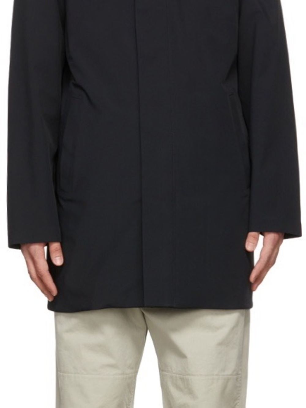 Mackage Black Thurston water resistant hooded jacket size 40 NWT